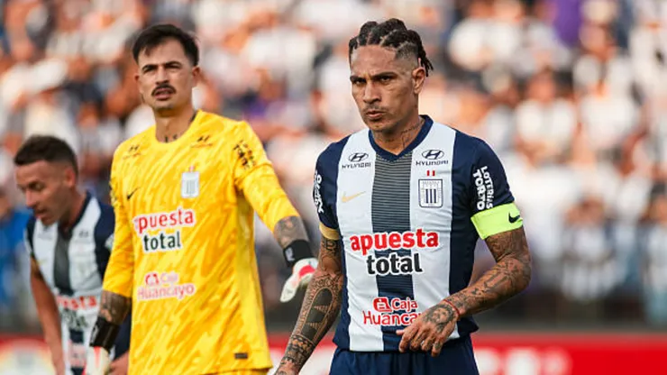 Paolo Guerrero deja mensaje para Universitario.