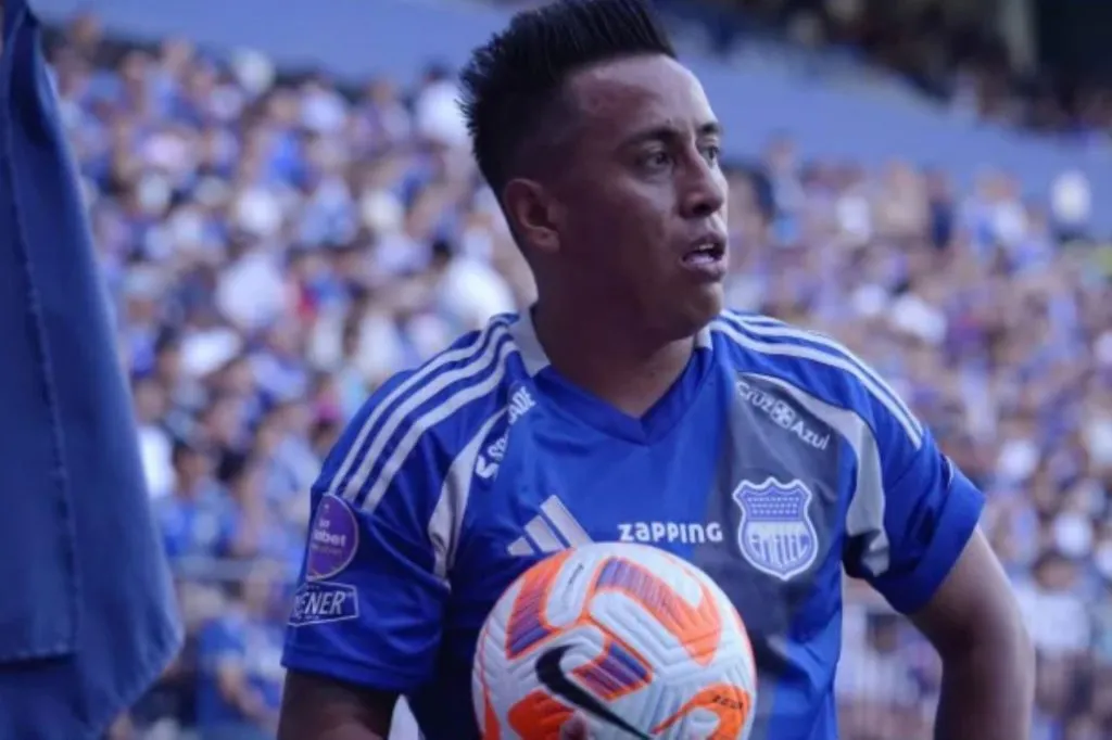 Christian Cueva en Emelec. (Foto: X).