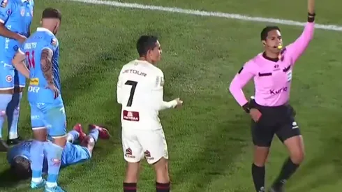 Jairo Vélez, expulsado por Bruno Pérez.