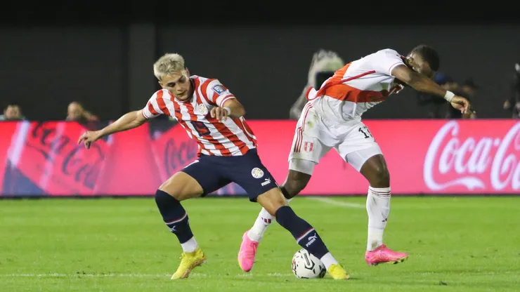 Casi retiró a Luis Advíncula y ahora será rival de Universitario.