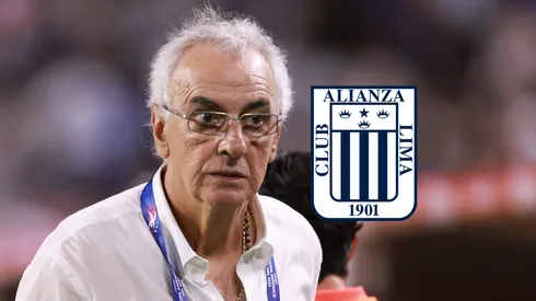 Jorge Fossati y el escudo de Alianza Lima.