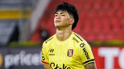 Kenji Cabrera con camiseta de FBC Melgar.