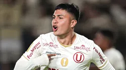 Jairo Concha jugando con Universitario.