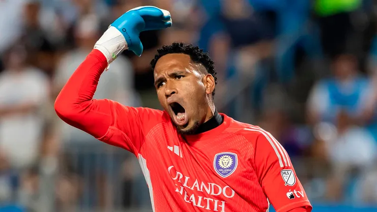 Pedro Gallese tapando en Orlando City.