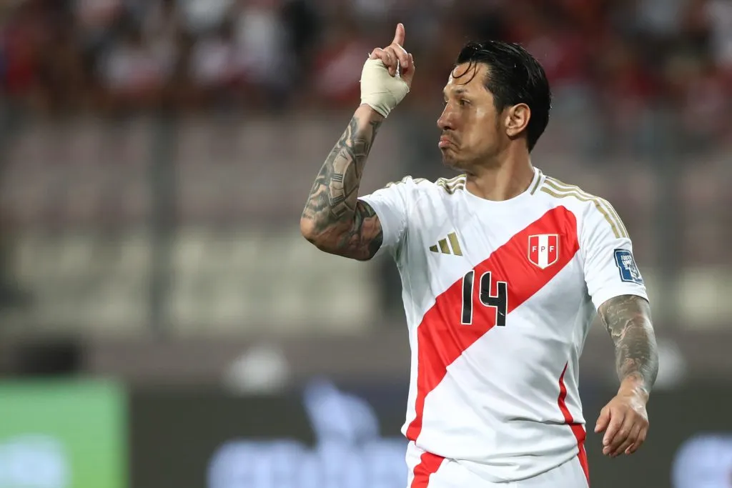 Gianluca Lapadula en la Selección Peruana (Foto: Getty).