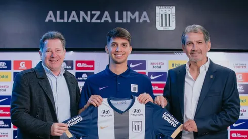 Alianza Lima contrató a una apuesta según Franco Navarro.