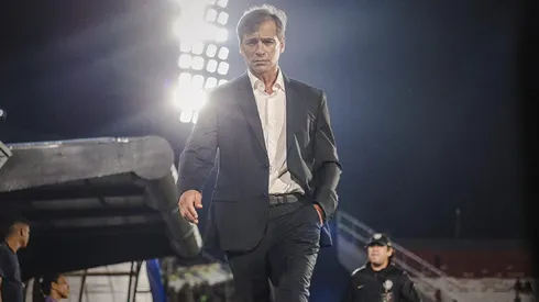 Fabián Bustos dejó de ser DT de Olimpia.