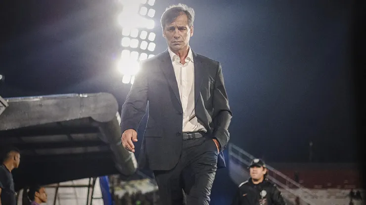 Fabián Bustos dejó de ser DT de Olimpia.
