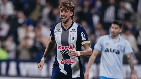 Gaspar Gentile autor del 1-0 ante Gremio.