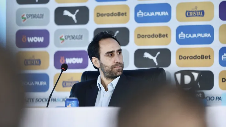 Joel Raffo en conferencia de prensa de Sporting Cristal.