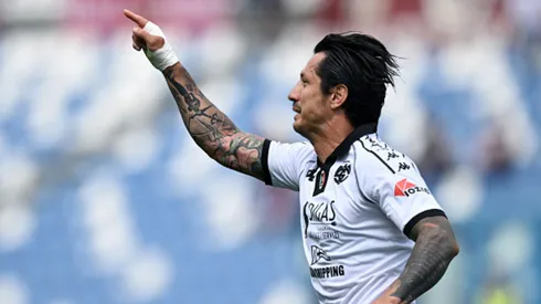 Gianluca Lapadula con camiseta de Spezia.