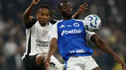 André Carrillo ante Cruzeiro.