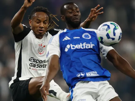 André Carrillo volvió a jugar con Corinthians y los hinchas lo liquidaron