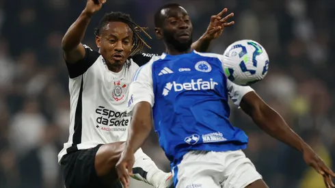 André Carrillo ante Cruzeiro.