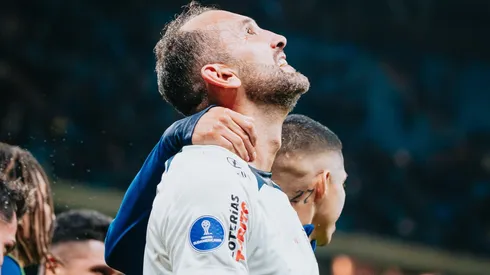 Hernán Barcos podría irse de Alianza Lima.