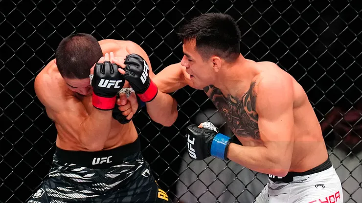 Peruano José Ochoa cayó por decisión dividida ante Asu Almabayev en la UFC Abud Dhabi