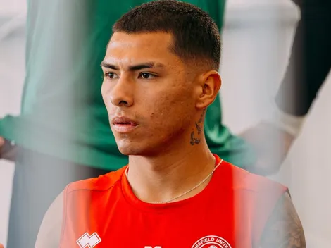Jefferson Cáceres marcó en Inglaterra y su DT soltó una bomba sobre su futuro