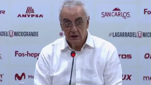 Jorge Fossati, en conferencia de prensa.