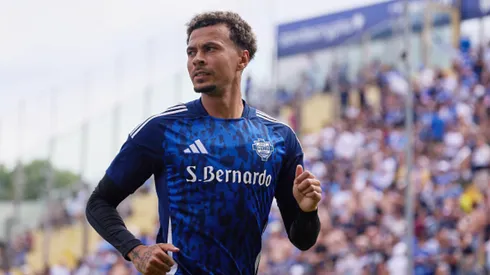 Dele Alli con camiseta de Como.