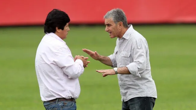 Edwin Oviedo y Juan Carlos Oblitas en la FPF. (Foto: X).