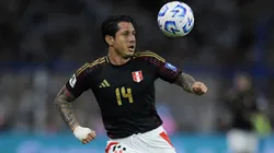 Gianluca Lapadula en la Selección Peruana.