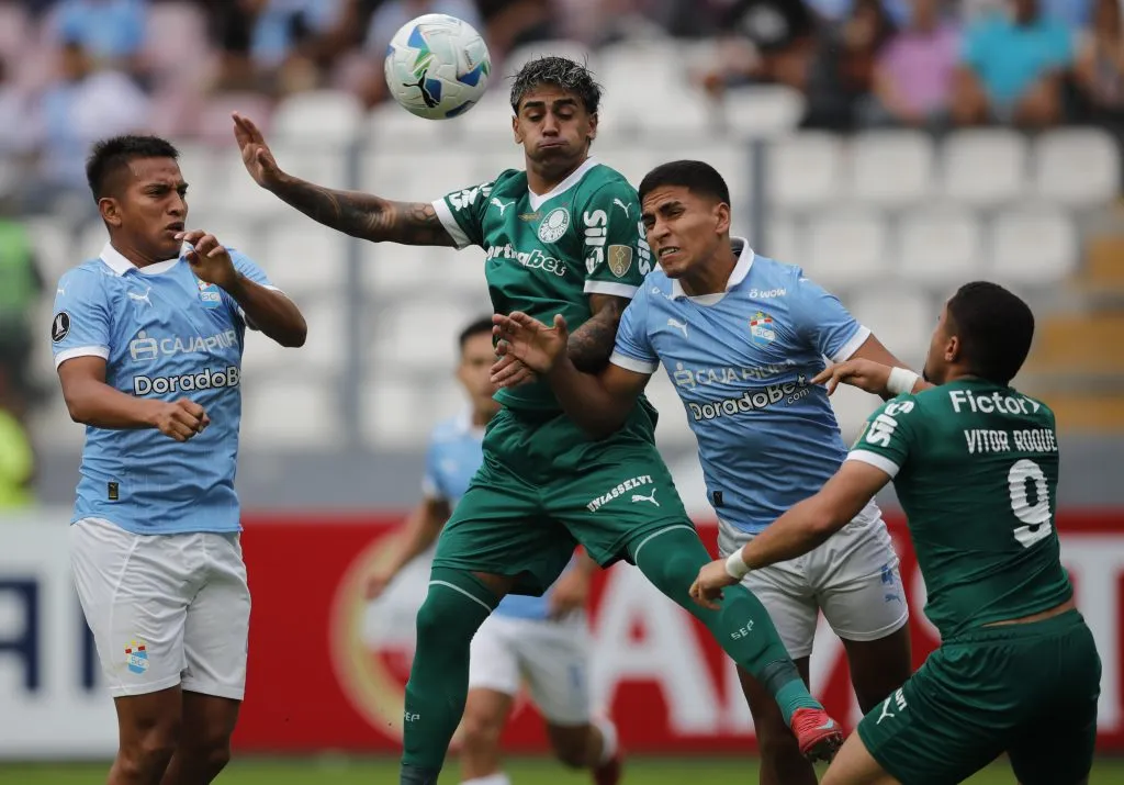 Gianfranco Chávez jugando la Copa Libertadores 2025. (Photo by Daniel Apuy/Getty Images)