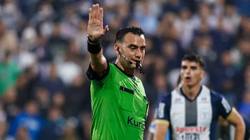 Alianza Lima reclama por el mal arbitraje ante Sporting Cristal.