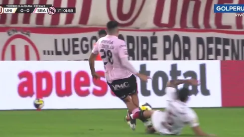 Di Benedetto le fue muy mal a Gonzáles y lo sacó del partido.