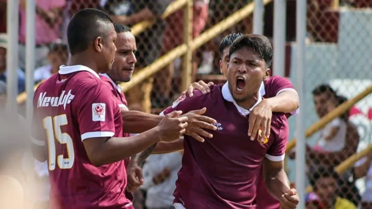 Atlético Torino sigue con vida en la Copa Perú 2025.