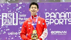 Renzo Fukuda, con su medalla de oro en Asunción 2025.