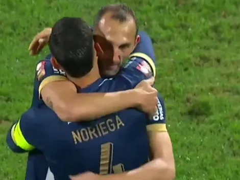 En pleno partido, el emotivo gesto de Barcos con Noriega en su último partido con Alianza Lima