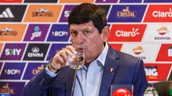 Agustín Lozano en conferencia de prensa en Videna.