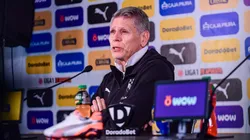 Paulo Autuori en conferencia de prensa (Sporting Cristal oficial).