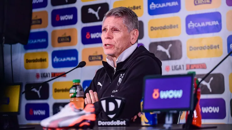 Paulo Autuori en conferencia de prensa (Sporting Cristal oficial).