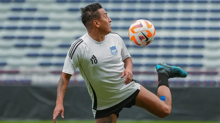 Técnico de Emelec está feliz con el gran nivel de Christian Cueva.