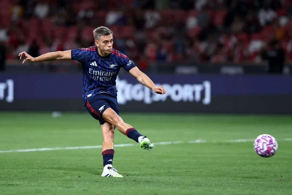 Leandro Trossard en la pretemporada (Foto: Getty).