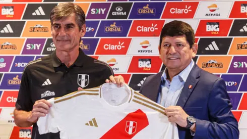 Óscar Ibáñez podría dirigir los amistosos de la Selección Peruana.