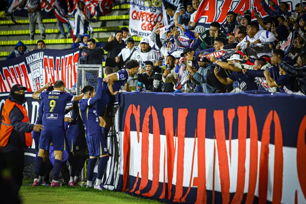 Alianza Lima celebrando en Ecuador. (Foto: Edson Ochoa Luján),