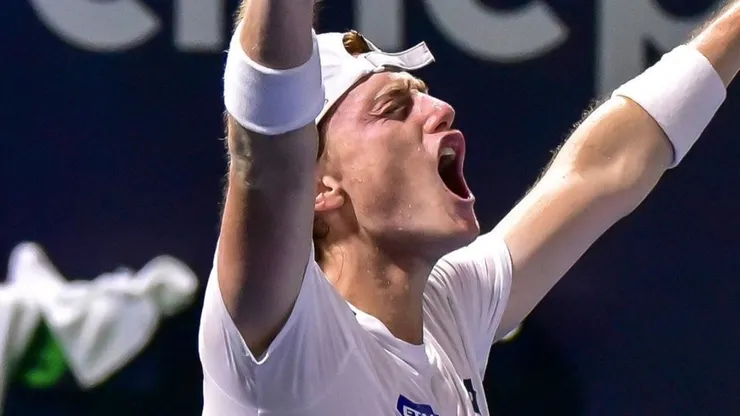 Ignacio Buse festeja en el US Open 2025.
