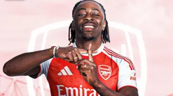 Eberechi Eze con camiseta de Arsenal.