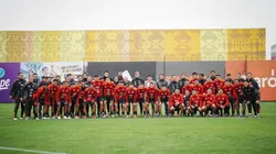 Tres tapaditos de Óscar Ibáñez en la nueva Selección Peruana.