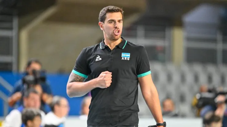 Facundo Morando, entrenador de la Selección Argentina de Vóley Femenino.
