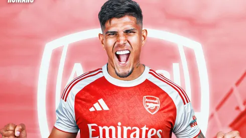 Piero Hincapié con camiseta de Arsenal.