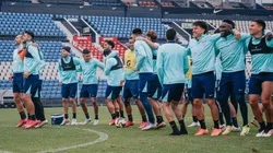Jugadores de Alianza Lima festejando en Matute.