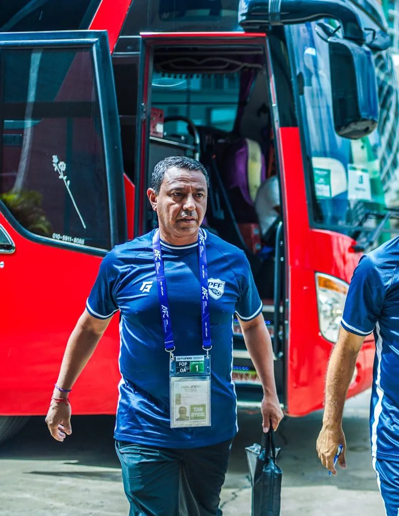Nolberto Solano en la Selección de Pakistán. (Foto: X).