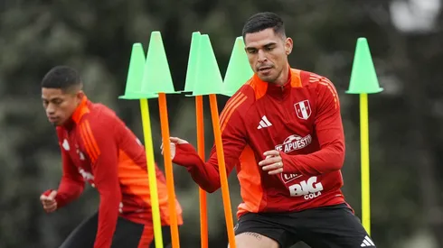Kevin Quevedo y Luis Ramos entrenando con Perú.