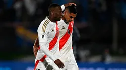 Luis Advíncula y Luis Ramos.