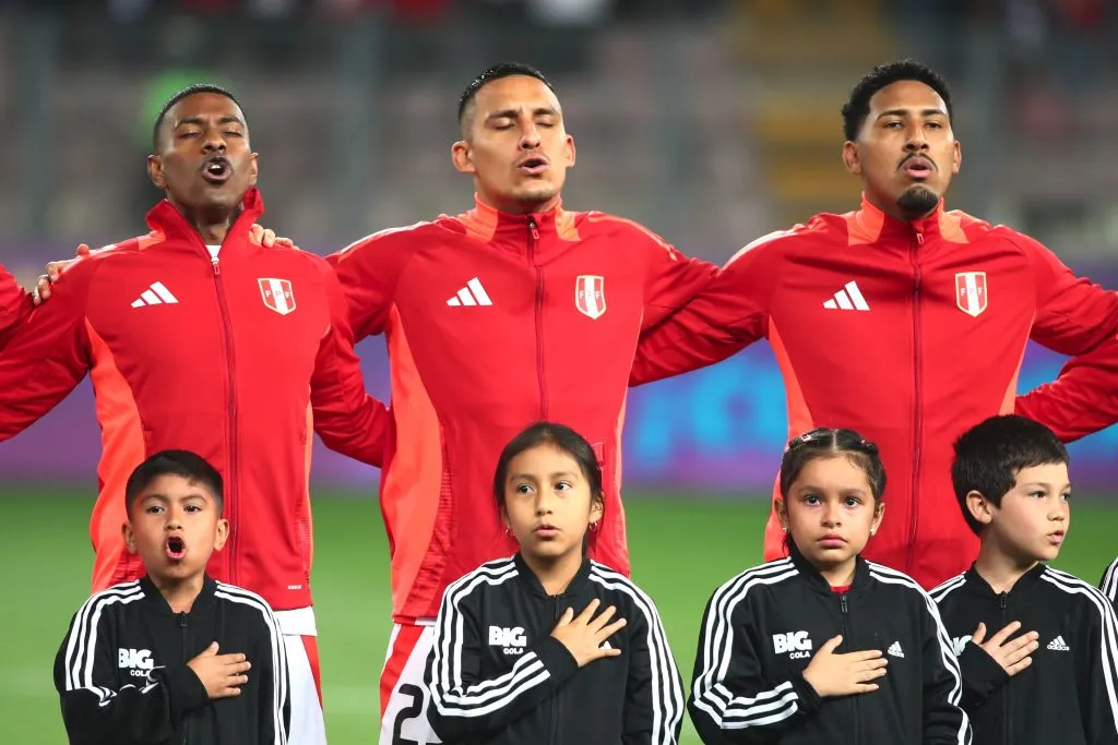 Alex Valera en la Selección Peruana. (Photo by Raul Sifuentes/Getty Images)