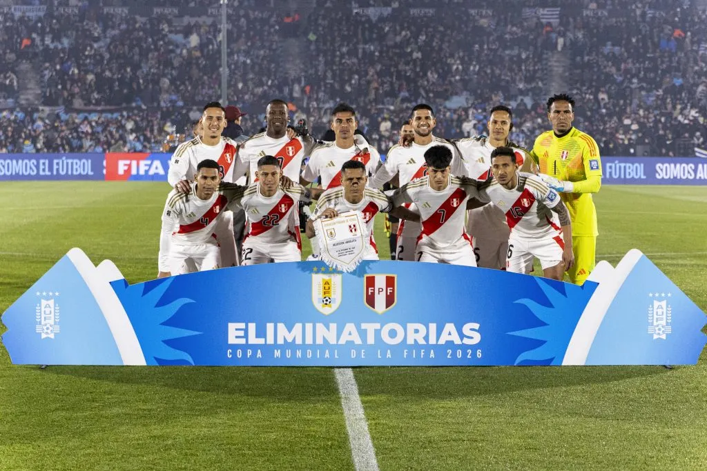 Selección Peruana formó así contra Uruguay. (Photo by Ernesto Ryan/Getty Images)