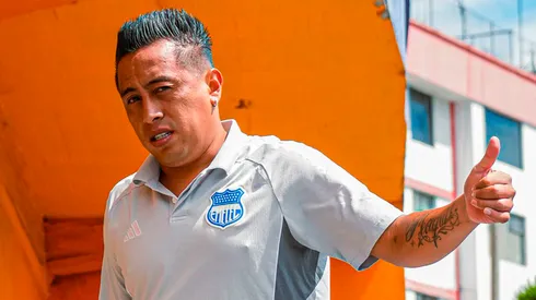 Christian Cueva se va de Emelec.